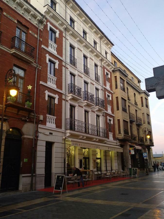 Principia Suites Leon Bagian luar foto