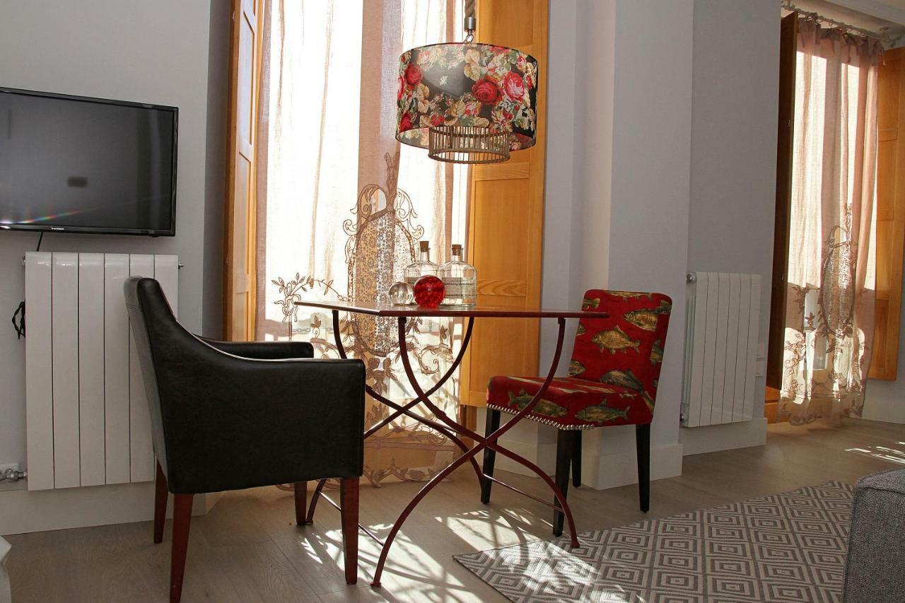 Principia Suites Leon Bagian luar foto
